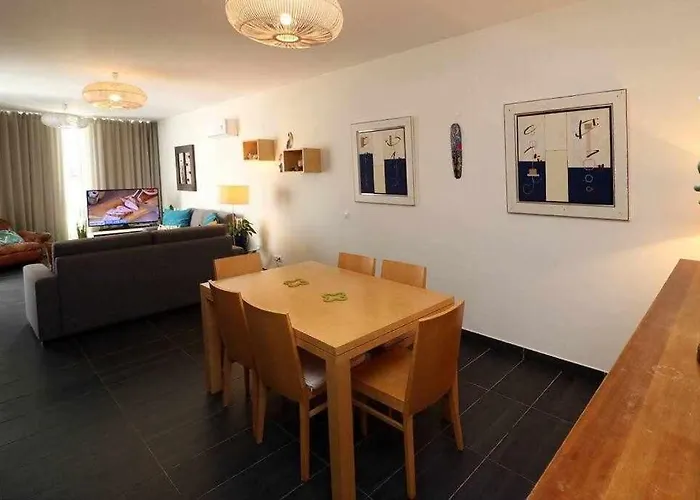 Hiva T3 By Fhr Apartment